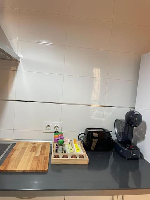 Coqueto En El Centro De Con Patio Privado Apartamento *